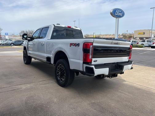 2025 Ford F-250 Platinum