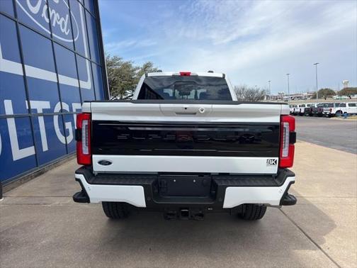 2025 Ford F-250 Platinum