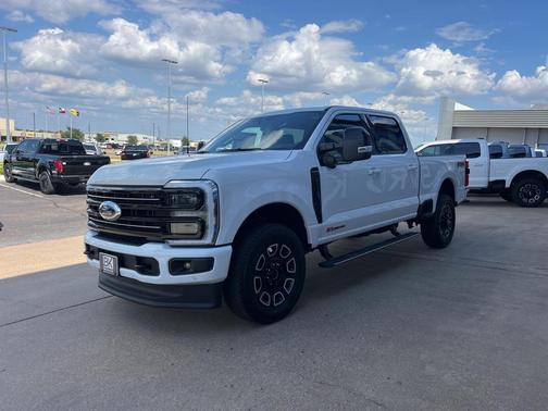2026 Ford F-250 Platinum