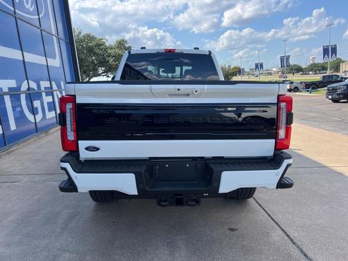 2026 Ford F-250 Platinum