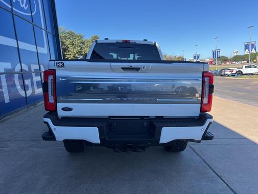 2023 Ford F-350 Platinum