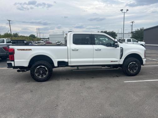 2023 Ford F-350 Platinum