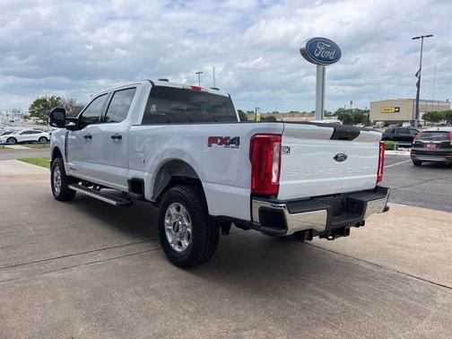 OXFORD WHITE 2026 Ford F-250 XLT