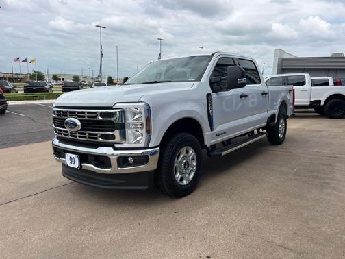 OXFORD WHITE 2026 Ford F-250 XLT