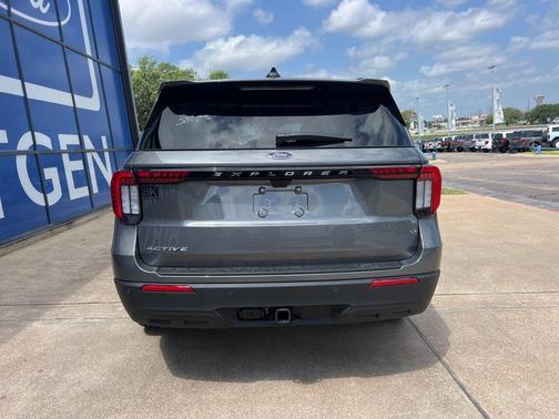 Carbonized Gray Metallic 2026 Ford Explorer Active