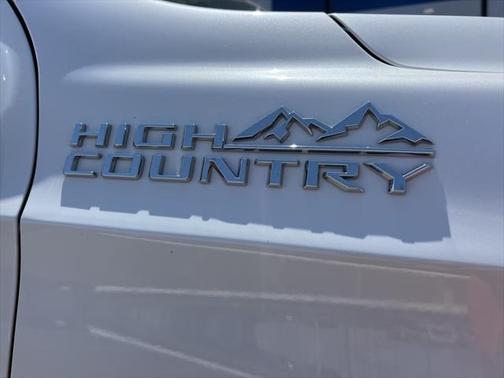 2022 Chevrolet Tahoe 2WD High Country