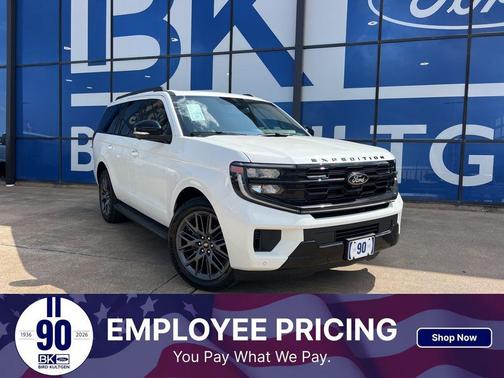 Star White Metallic Tri-Coat 2026 Ford Expedition Platinum