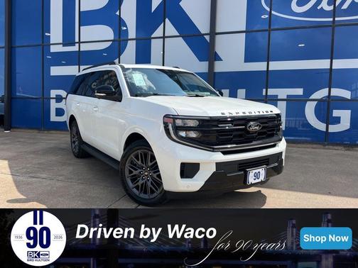 Star White Metallic Tri-Coat 2026 Ford Expedition Platinum