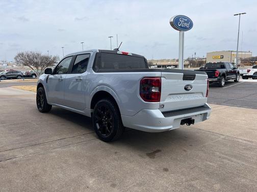 SPACE WHITE METALLIC 2026 Ford Maverick Lobo Standard