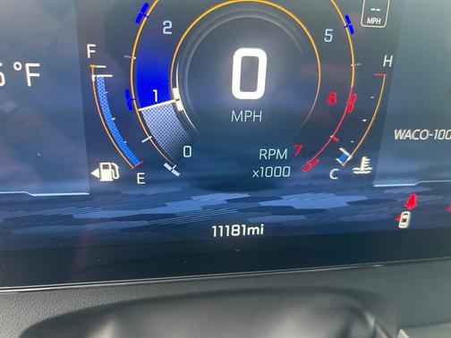 Polar White Tricoat 2026 Chevrolet Traverse LT