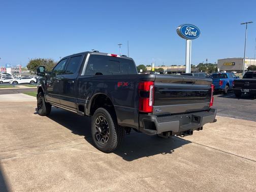 2026 Ford F-250 Platinum