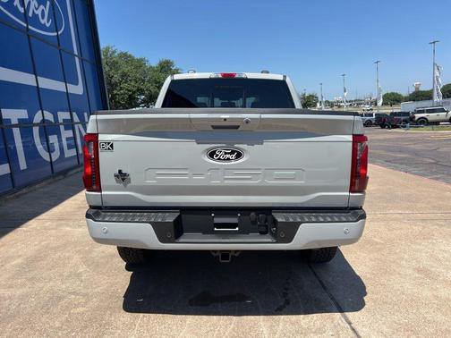 AVALANCHE 2026 Ford F-150 XLT