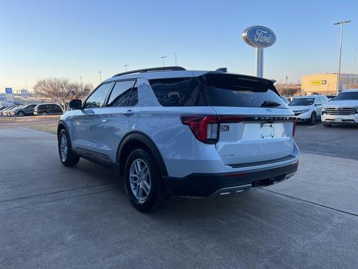 2026 Ford Explorer Active (200A)