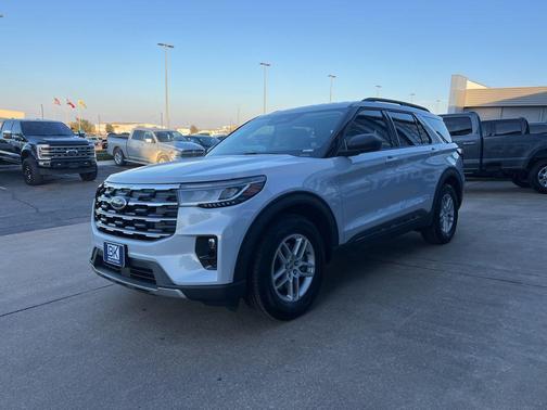 2026 Ford Explorer Active (200A)