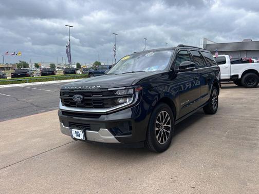 AGATE BLACK METALLIC 2025 Ford Expedition Platinum