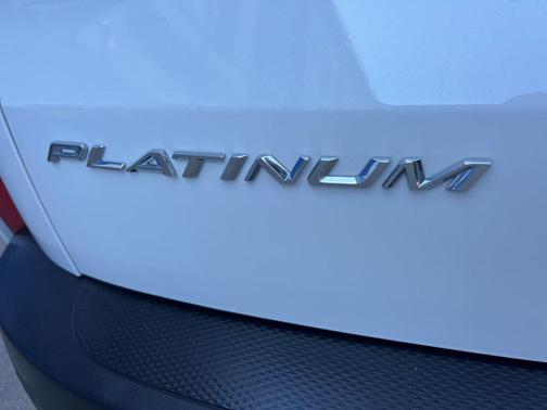 2025 Ford Escape Platinum