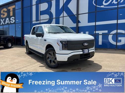 2025 Ford F-150 Lightning Flash