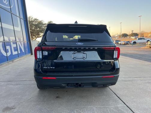 2026 Ford Explorer Active (200A)