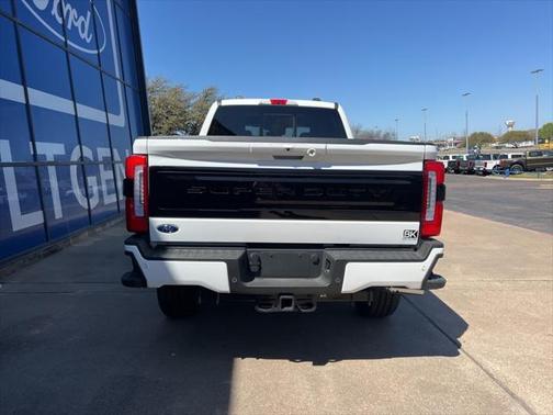 2025 Ford F-250 Platinum