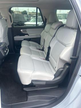 GLACIER GRAY METALLIC TC 2025 Ford Expedition Max Platinum