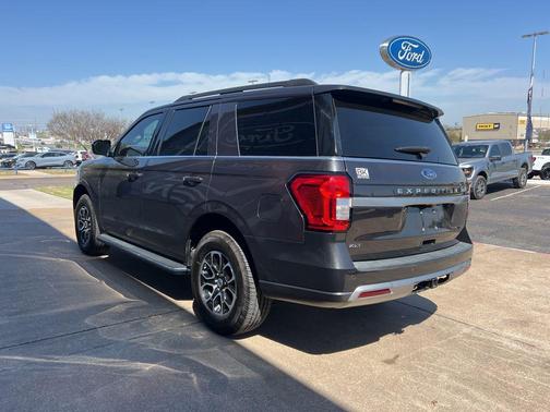 2022 Ford Expedition XLT