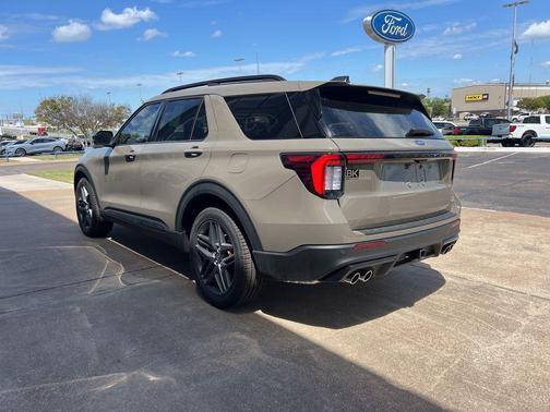 Marsh Gray 2026 Ford Explorer ST