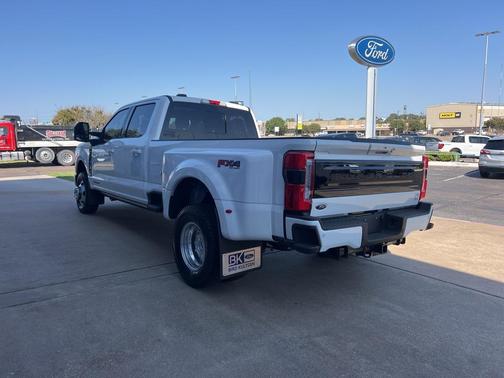 2026 Ford F-350 Platinum