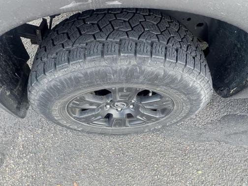 2024 Nissan Titan SV