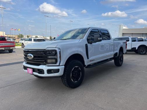 2026 Ford F-250 Platinum