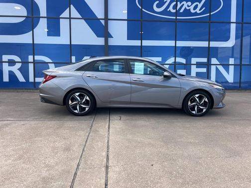 2023 Hyundai ELANTRA HEV Limited