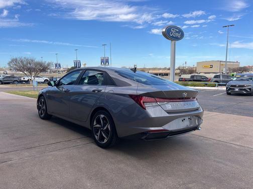 2023 Hyundai ELANTRA HEV Limited