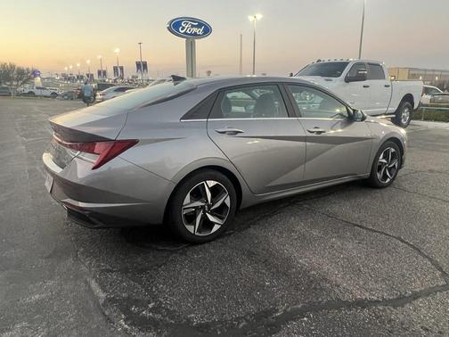 2023 Hyundai ELANTRA HEV Limited