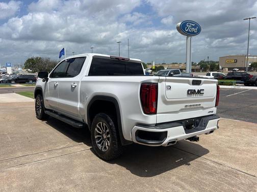 Summit White 2020 GMC Sierra 1500 AT4