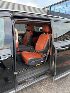 2022 Kia Carnival SX