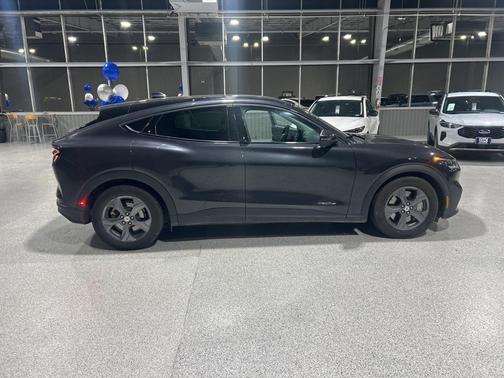 2022 Ford Mustang Mach-E Select