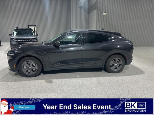 2022 Ford Mustang Mach-E Select