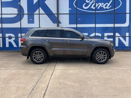 2020 Jeep Grand Cherokee Laredo
