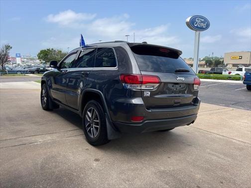 2020 Jeep Grand Cherokee Laredo