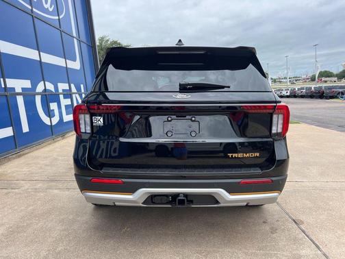 AGATE BLACK METALLIC 2026 Ford Explorer Tremor