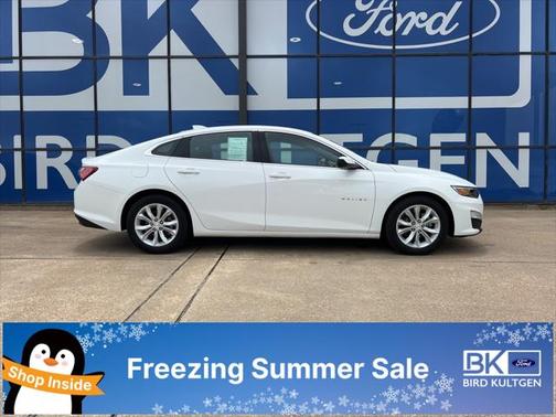 2022 Chevrolet Malibu FWD LT