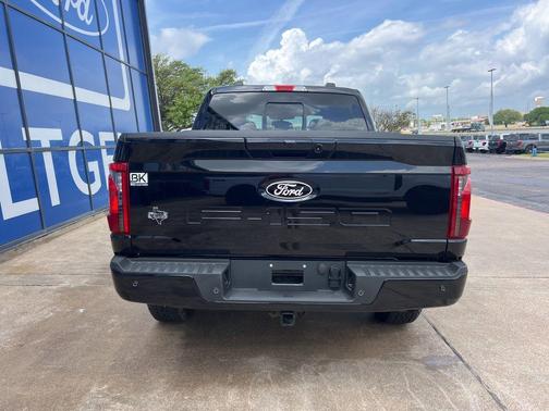 AGATE BLACK METALLIC 2026 Ford F-150 XLT