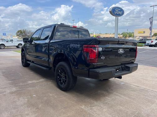 AGATE BLACK METALLIC 2026 Ford F-150 XLT