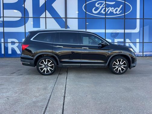 2019 Honda Pilot Touring 8-Passenger