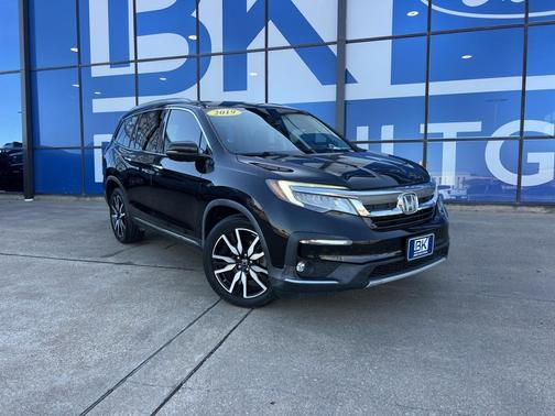 2019 Honda Pilot Touring 8-Passenger