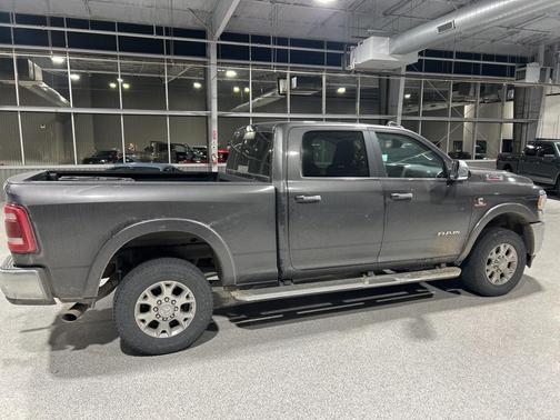 2022 RAM 2500 Laramie Crew Cab 4x4 6'4' Box