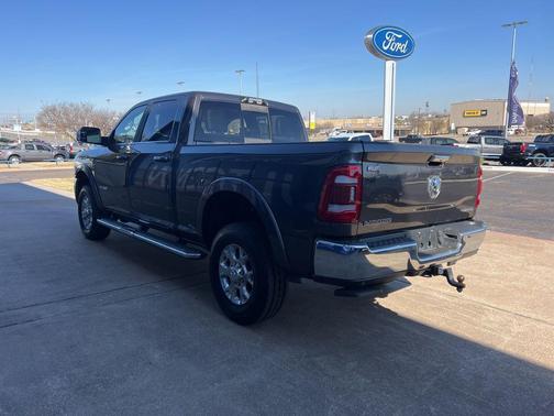 2022 RAM 2500 Laramie Crew Cab 4x4 6'4' Box