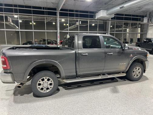 2022 RAM 2500 Laramie Crew Cab 4x4 6'4' Box