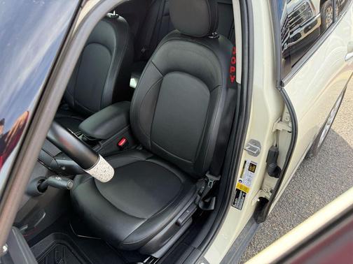 2016 MINI Clubman Cooper