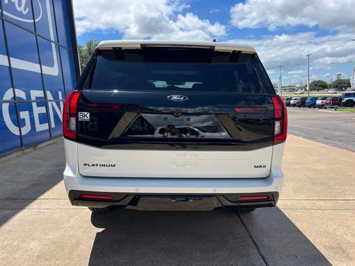 STAR WHITE MET TRI-COAT 2026 Ford Expedition Max Platinum