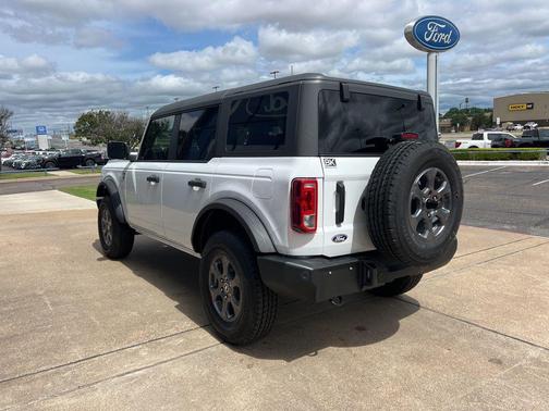 OXFORD WHITE 2026 Ford Bronco Big Bend